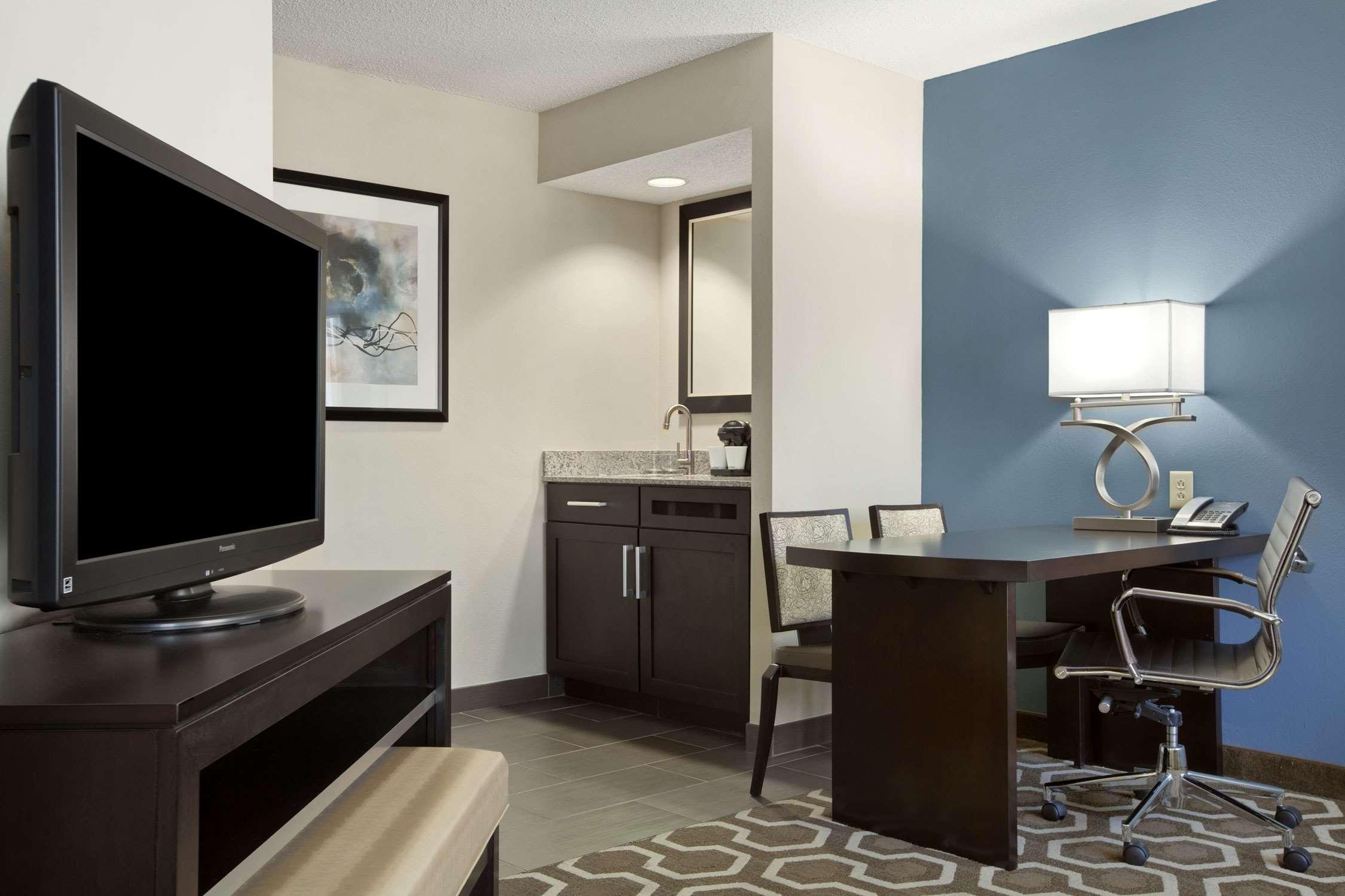 Embassy By Hilton St Louis Airport Hotel Bridgeton