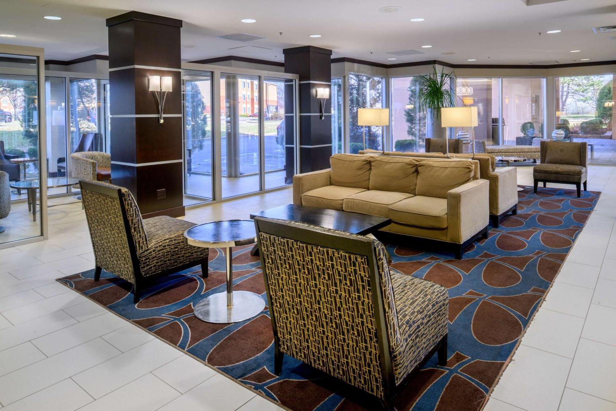 Embassy By Hilton St Louis Airport Hotel