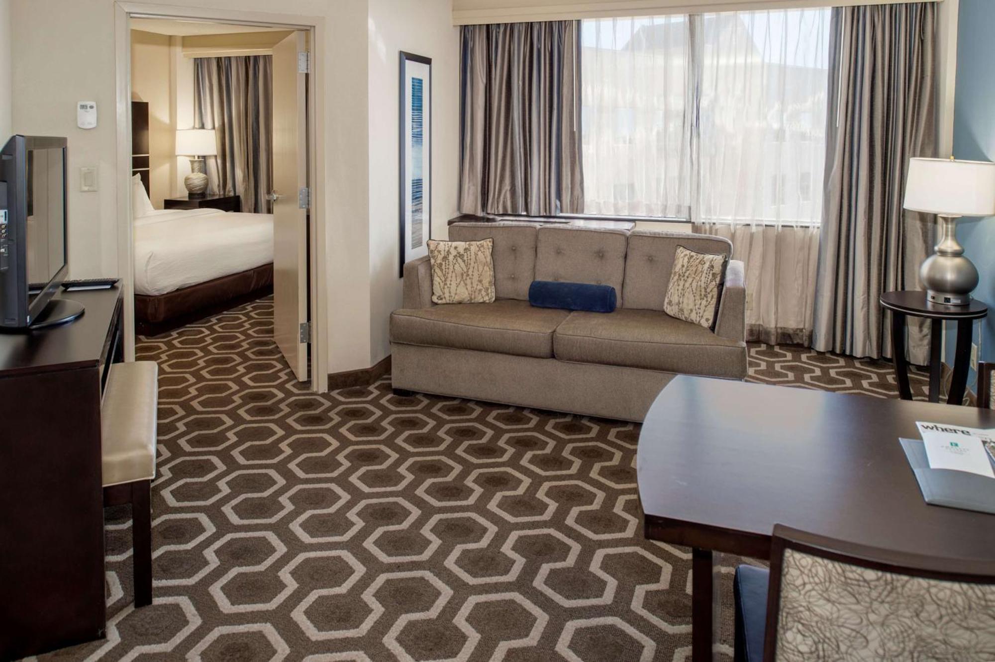 Embassy By Hilton St Louis Airport Bridgeton