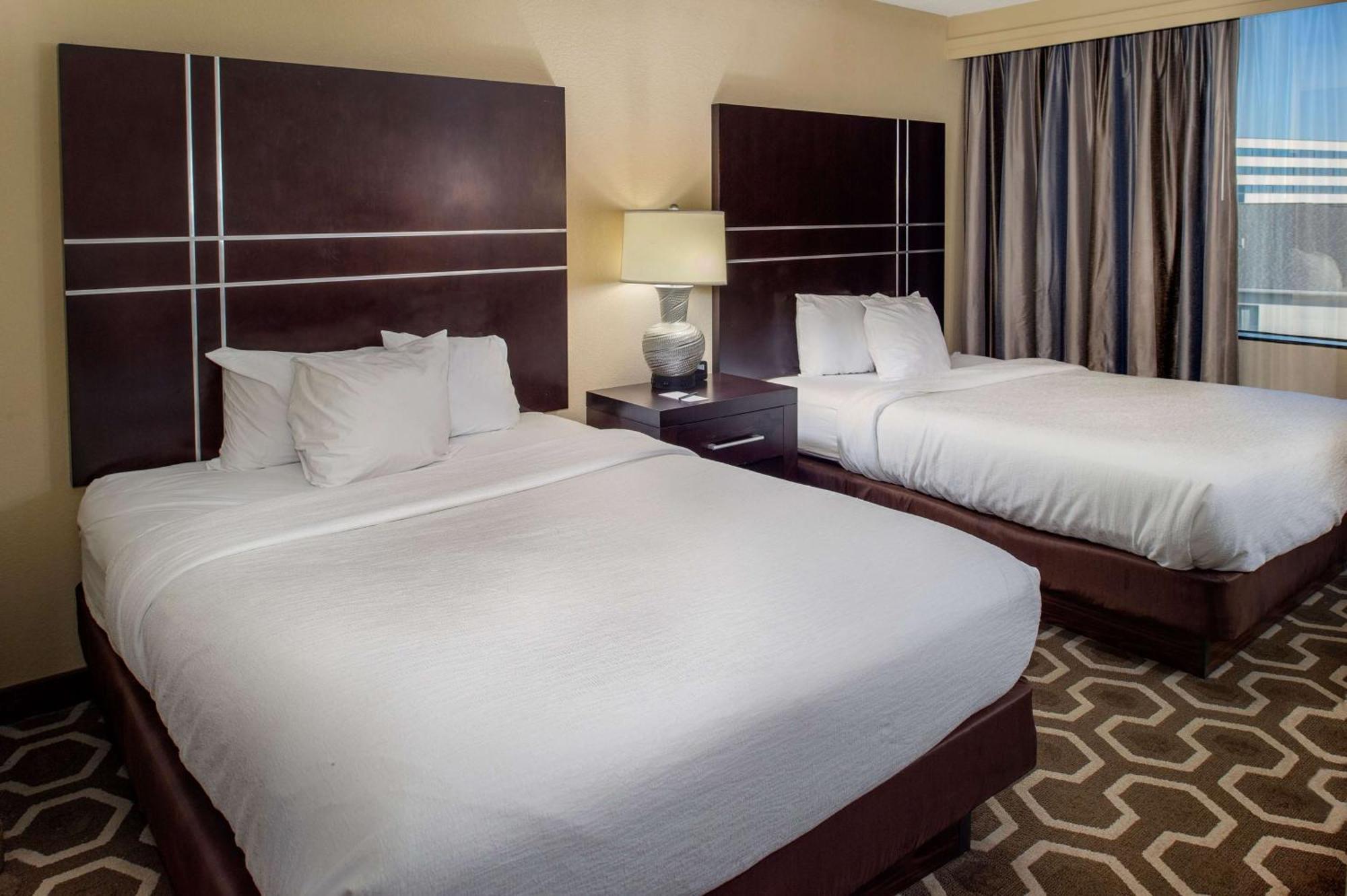 Embassy By Hilton St Louis Airport Hotel 4*