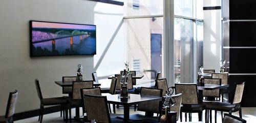 Hotel Embassy By Hilton St Louis Airport 4*